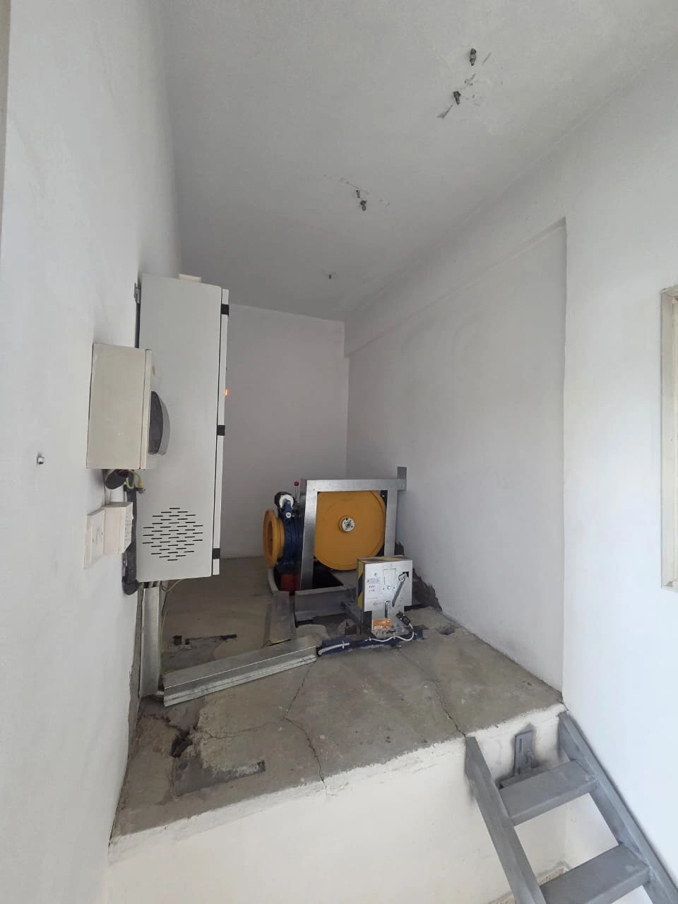 Εγκατάσταση εξοπλισμού μηχανοστασίου